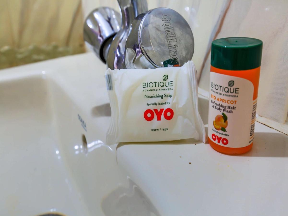 Oyo 60966 Balaji Upvan Hotel Kasandra Bagian luar foto