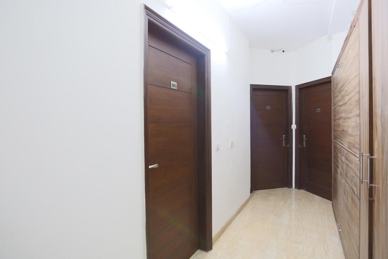 Oyo 60966 Balaji Upvan Hotel Kasandra Bagian luar foto